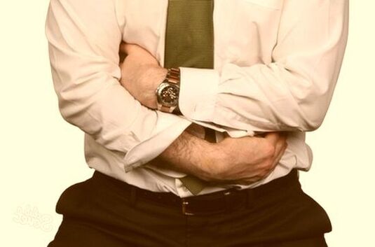 dolor abdominal como síntoma de la presencia de parásitos en el cuerpo