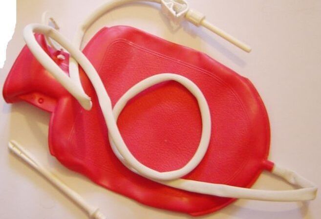 enema para limpiar el cuerpo de parásitos